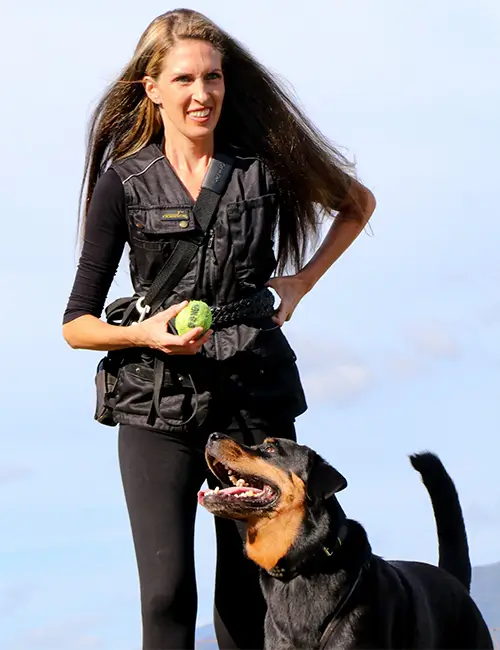 Olivia Garz im Training mit Hund